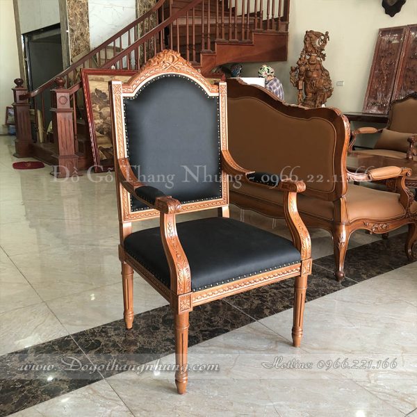 Ghế Putin bọc da đen khung ghế được làm từ gỗ gõ đỏ nhập khẩu làm hàng ngang mộng theo phương pháp truyền thống bền chắc sơn PU Imchem cao cấp sáng bóng.