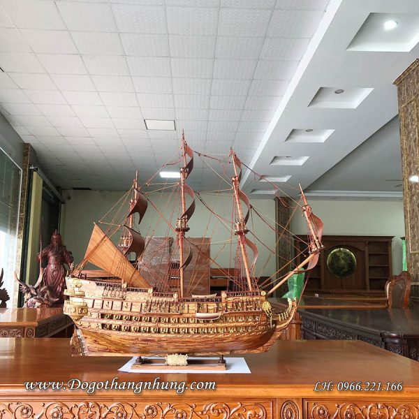 Mô hình thuyền buồm gỗ sưa là món quà đẹp độc lạ và ý nghĩa cho Doanh Nhân