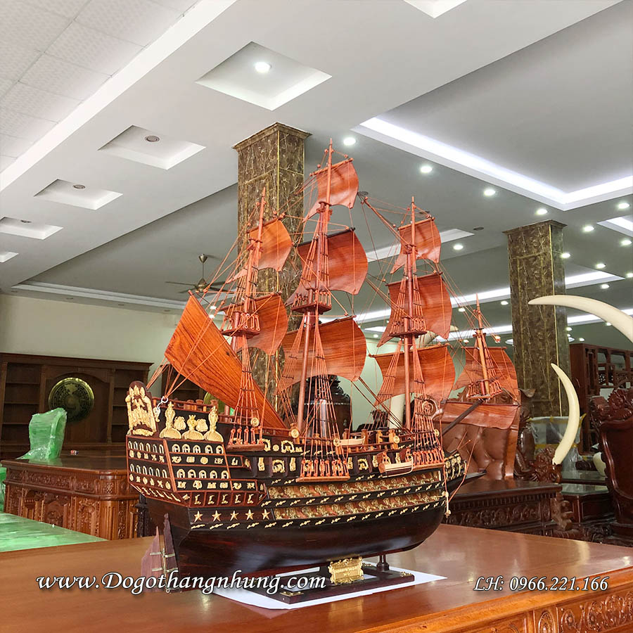 Thuyền buồm trang trí phong thủy gỗ trắc được sản xuất theo tỷ lệ của thuyền thật thuyền mô hình cân đối và thẩm mỹ