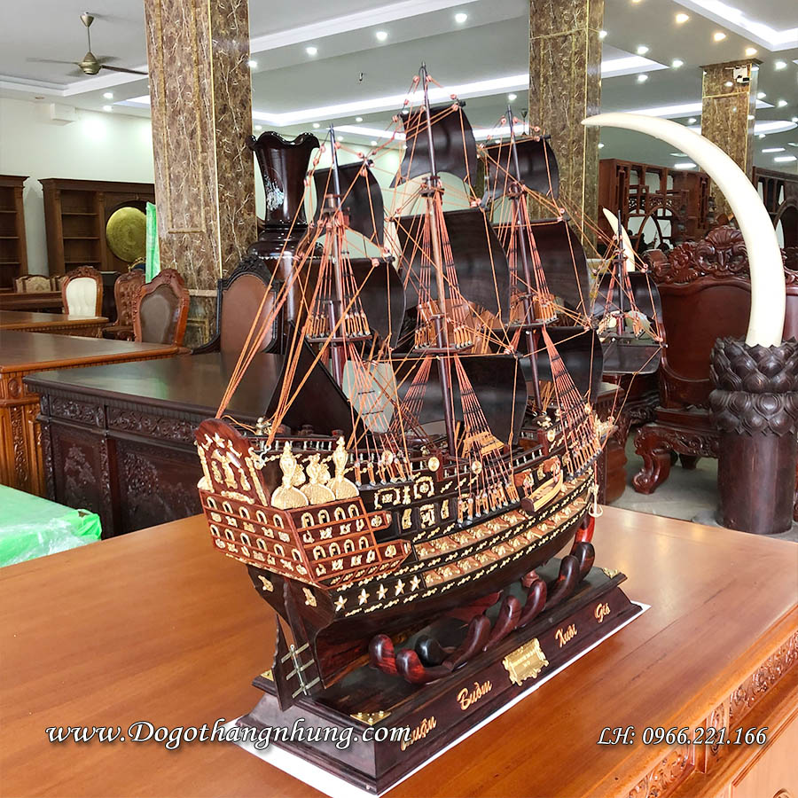 Thuyền buồm gỗ trắc VIP doanh nhân kích thước kiểu dánh được mô phỏng tỷ lệ như thyền thật con thuyền cân đối hài hòa 