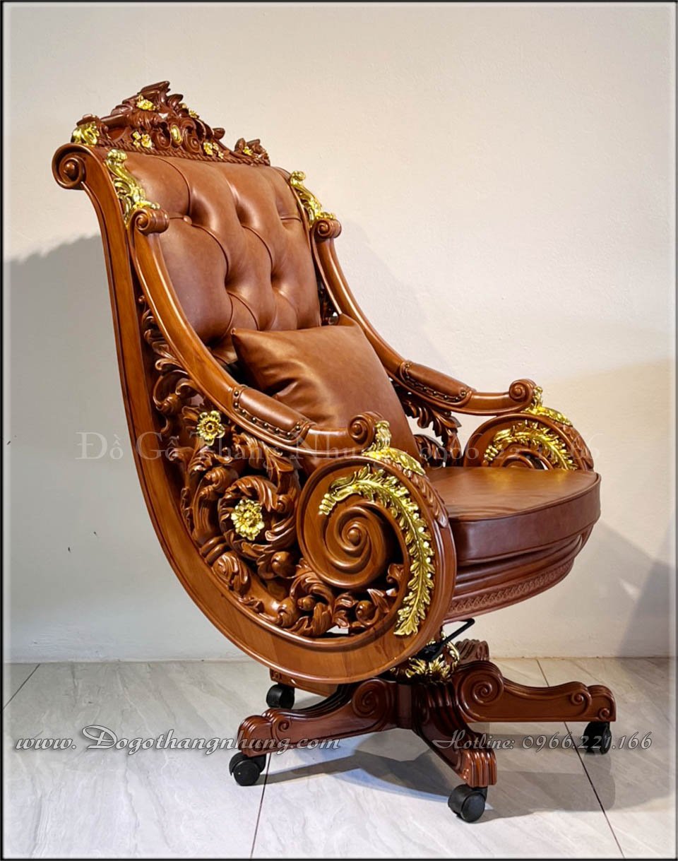 Ghế làm việc gỗ tự nhiên dát vàng chân xoay loại đẹp được dát vàng điểm xuyến văn hoa làm nổi bật sản phẩm
