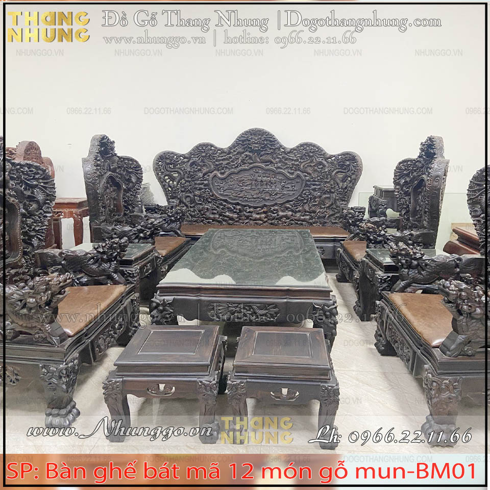 Bộ bàn ghế gỗ mun mẫu bát mã được sản xuất theo lối truyền thống thủ công của làng nghề gỗ Đồng Kỵ, Từ Sơn, Bắc Ninh