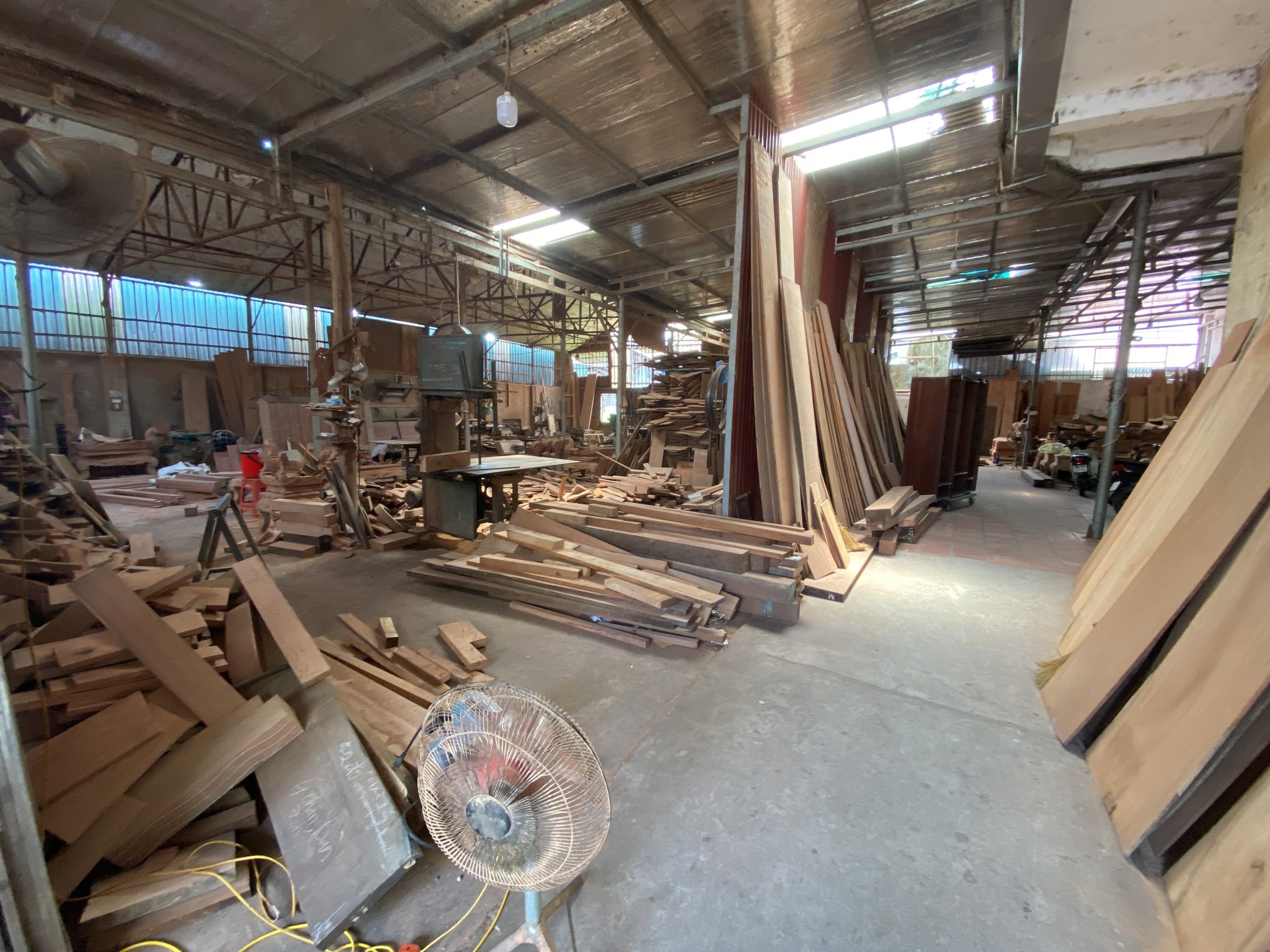 Xưởng sẻ gỗ của cơ sở đồ gỗ Thang Nhung