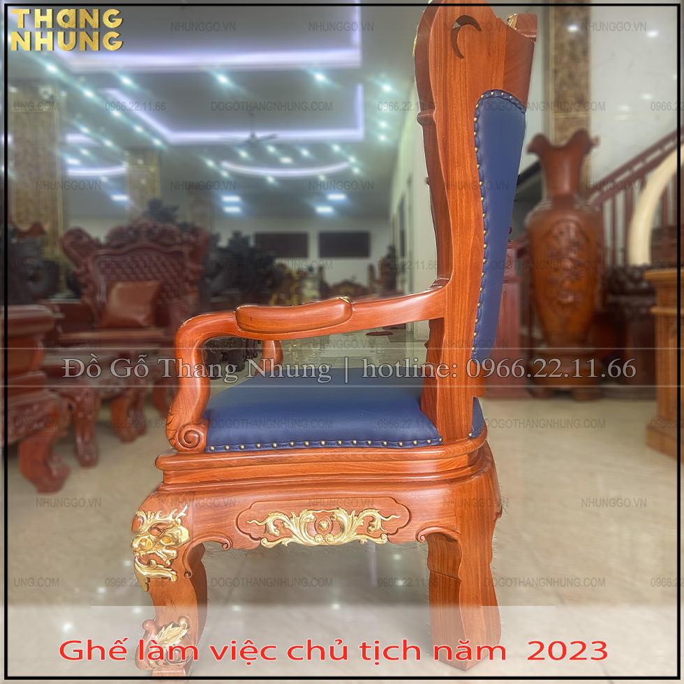Báo giá ghế chủ tịch gỗ gõ đỏ bọc da xanh được xưởng sản xuất từ A đến Z, với quy mô lớn và hệ thống máy móc hiện đại