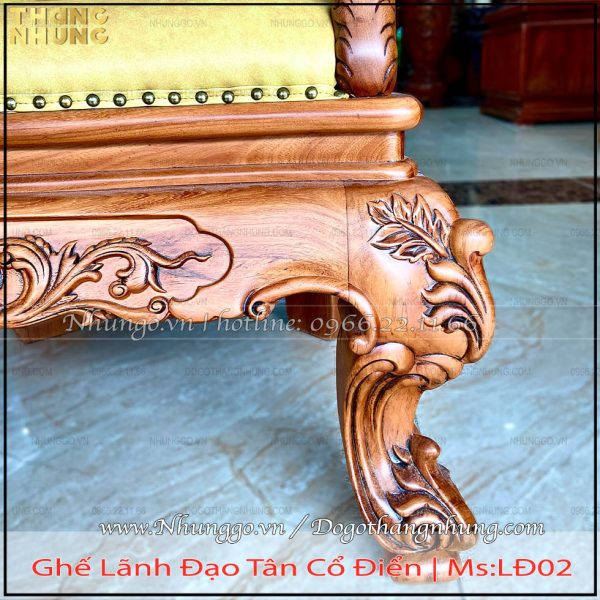 Xưởng sản xuất ghế chủ tịch gỗ gõ đỏ bọc da vàng với các mẫu mã được thiết kế theo phong các tân cổ điển