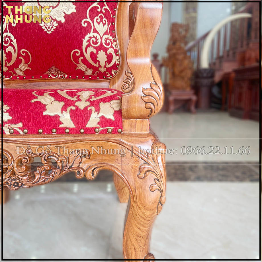 Ghế giám đốc gỗ tự nhiên được làm thủ công bằng tay bởi các nghệ nhân làng nghề gỗ truyền thống tỉnh Bắc Ninh