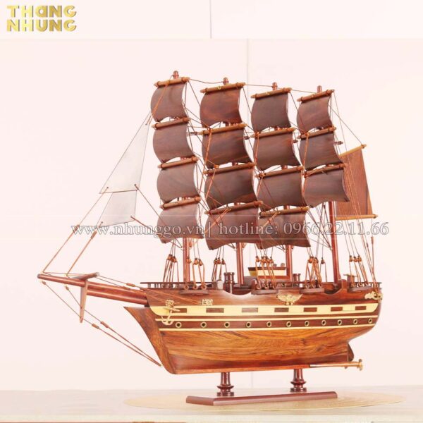 Mô hình thuyền gỗ France 2 làm bởi bàn tay của các nghệ nhân lành nghề tỉ mỉ đến từng chi tiết