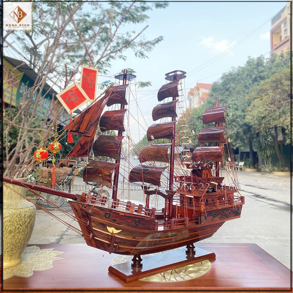 Thuyền buồm mẫu thái lan gỗ cẩm gia lai mang trong mình một câu chuyện văn hóa độc đáo của người Thái Lan.