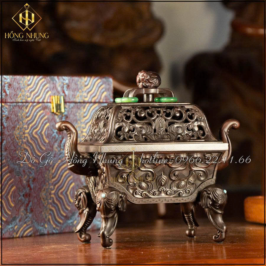 Lư xông trầm gỗ trắc đen phù hợp để phòng trà